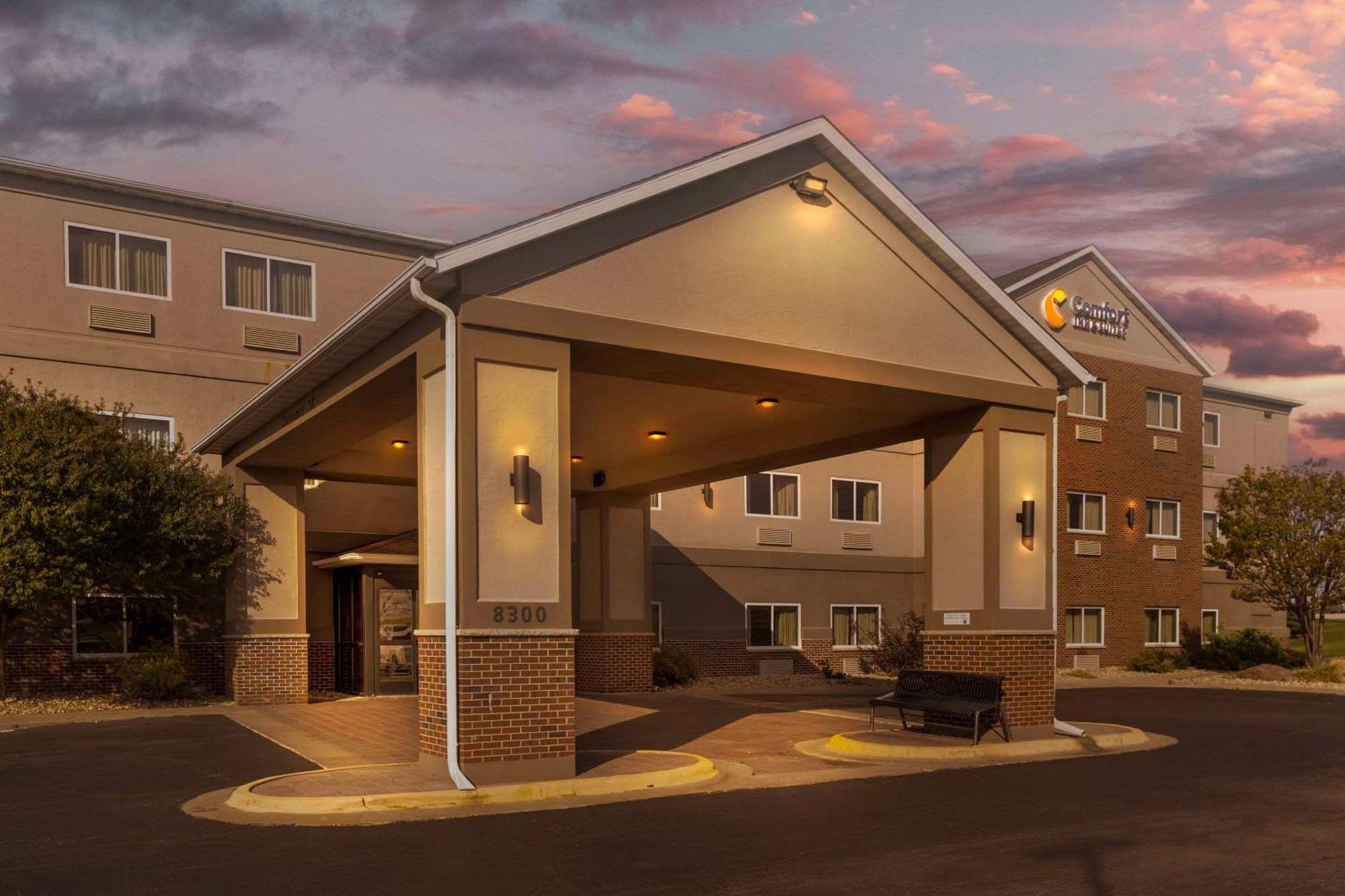 Comfort Inn & Suites Davenport - Quad Cities Exterior foto